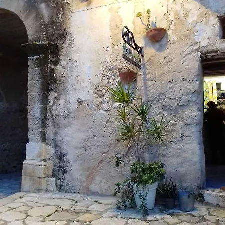 Seaside Retreat: 2-bedroom With Wi-fi In * Castellammare del Golfo